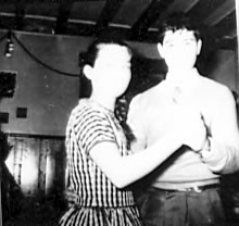 Raymonde et Jocelyn Painchaud à l’auberge en 1952