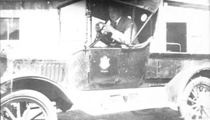 Joseph Rouleau en 1925, construction de la route 11